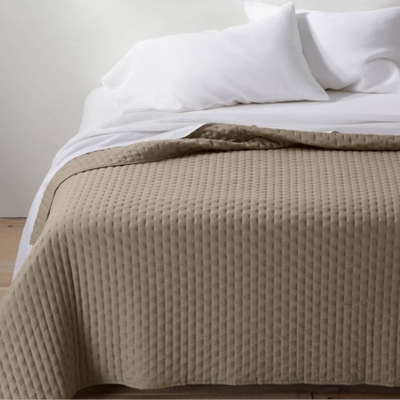 Casaluna Bedding Casaluna Cashmere Blend Quilt Dark Sand Fullqueen